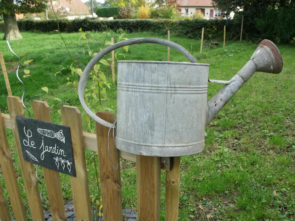Le Clos Charmaine Auquemesnil Buitenkant foto